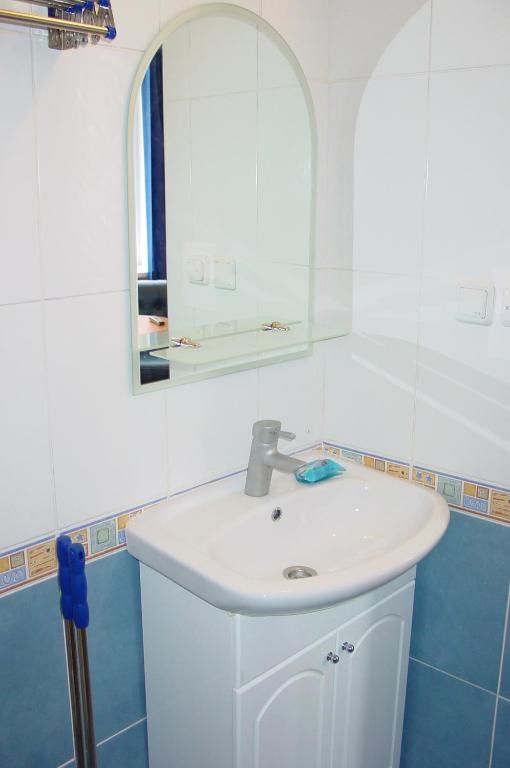 Апартаменты UKR Apartments on Independence Square Киев-55