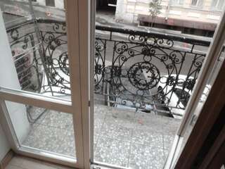 Апартаменты UKR Apartments on Independence Square Киев Апартаменты-13