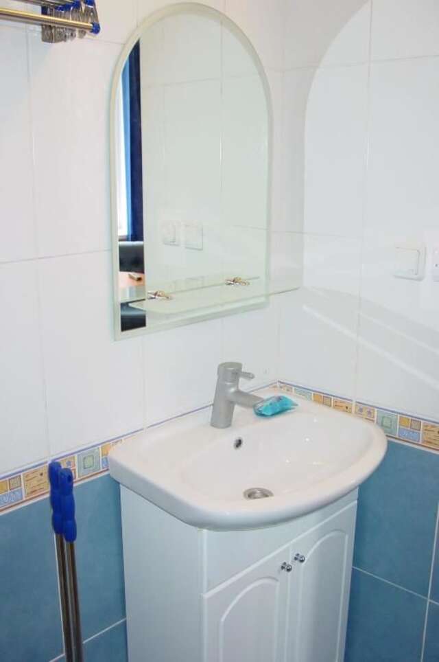 Апартаменты UKR Apartments on Independence Square Киев-54