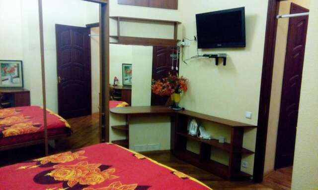 Апартаменты UKR Apartments on Independence Square Киев-61