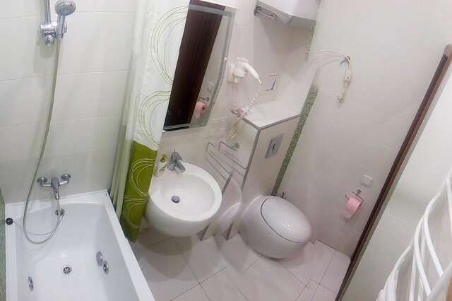 Апартаменты UKR Apartments on Independence Square Киев-8